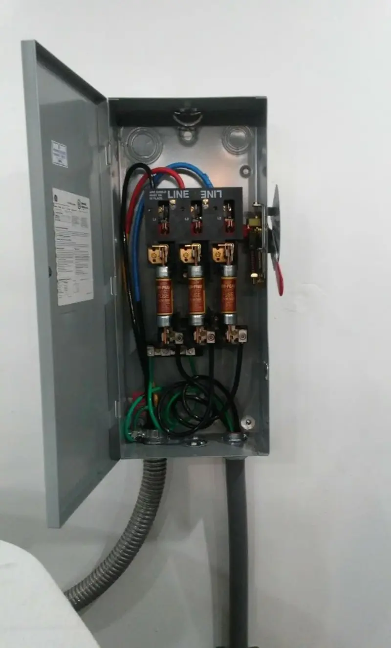 Three-phase disconnect switch installed for Electrical Wiring & Rewiring in North Bergen